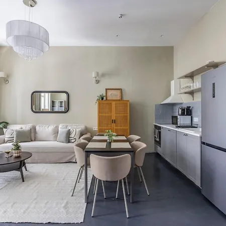 Charming Art Deco Style In The Heart Of * Boedapest